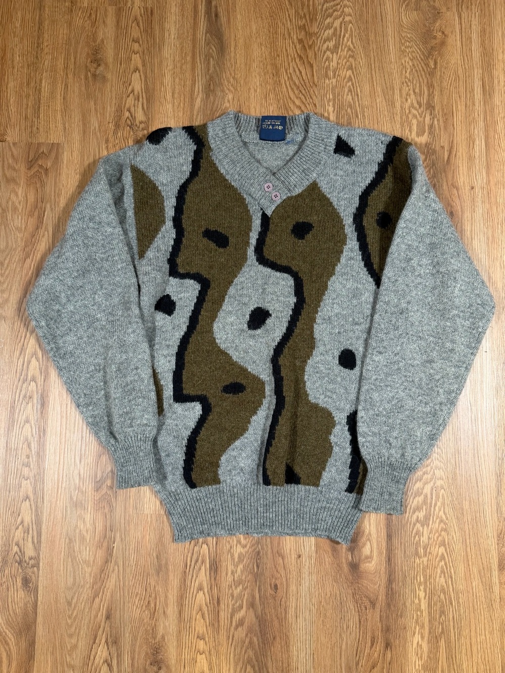 Vintage Women’s Olive & Gray Patterned Wool V-Neck Sweater